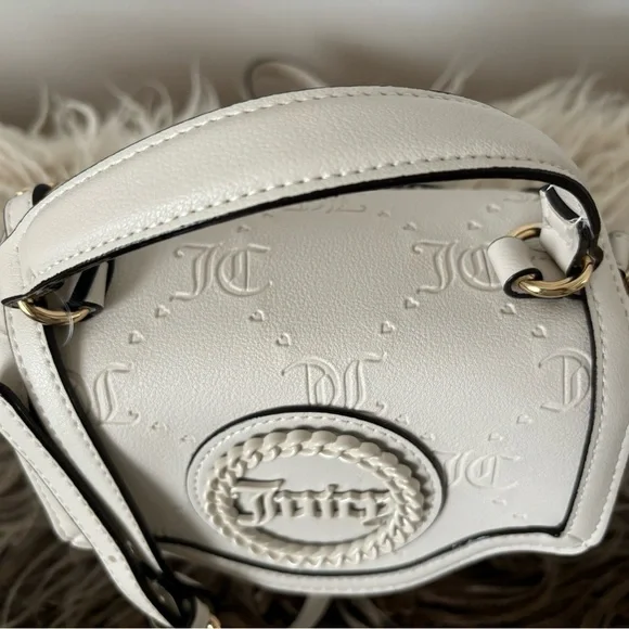 JUICY COUTURE Bag Stay in Circle Mini Crossbody - Ivory Cream Angel Deboss NWT - Picture 4 of 11